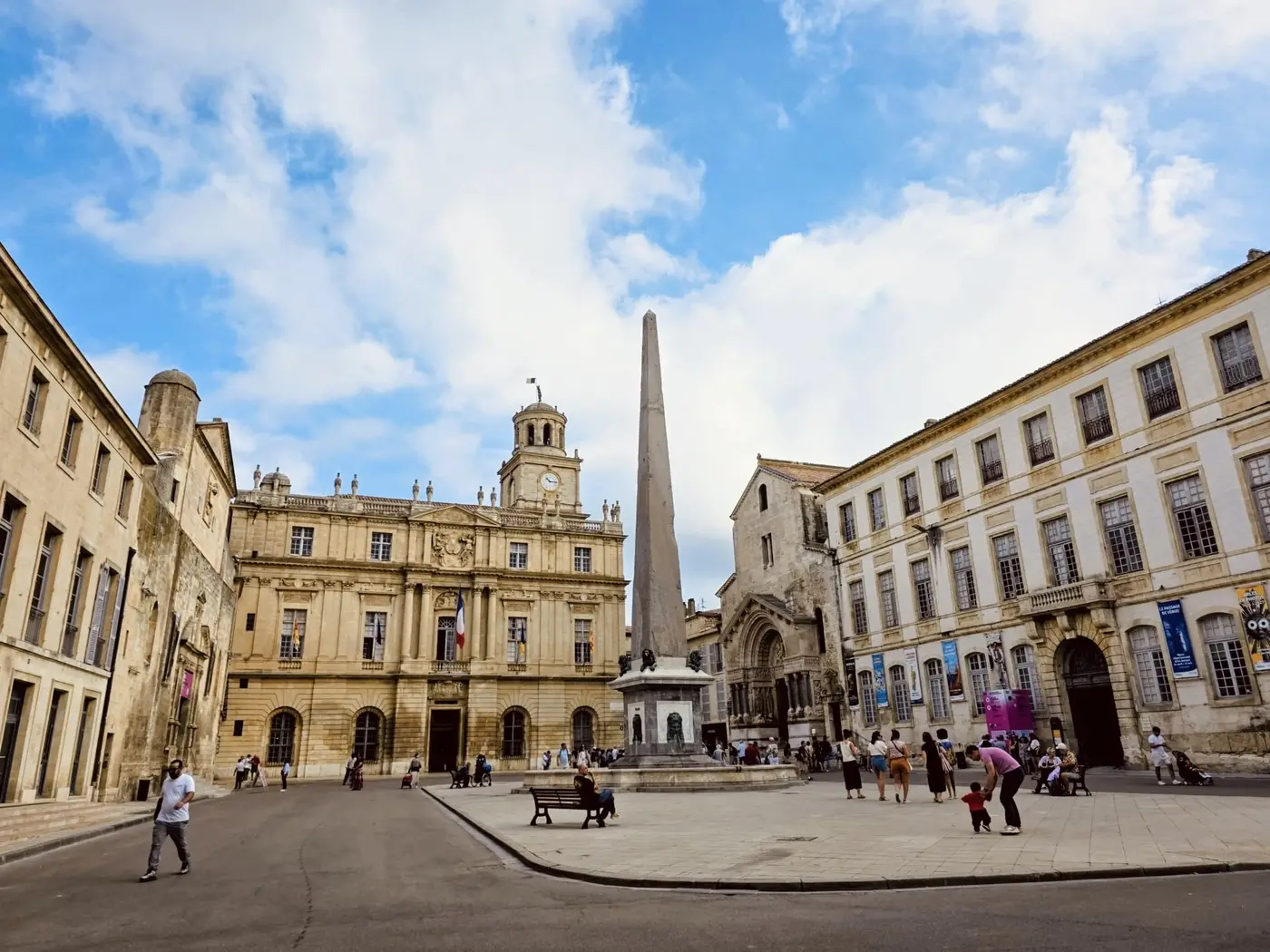 Place de la République in Arles, with the obelisk and the town hall