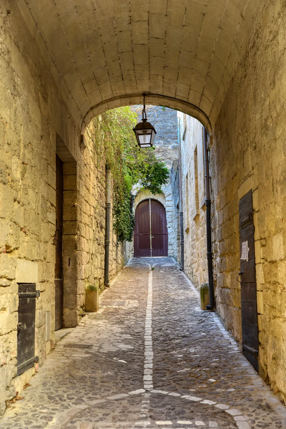 A vaulted stone passage in the old centre of Uzès